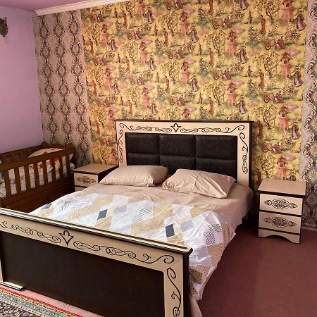 Friend'S House Rooms Near Airport Ghukasavan Εξωτερικό φωτογραφία