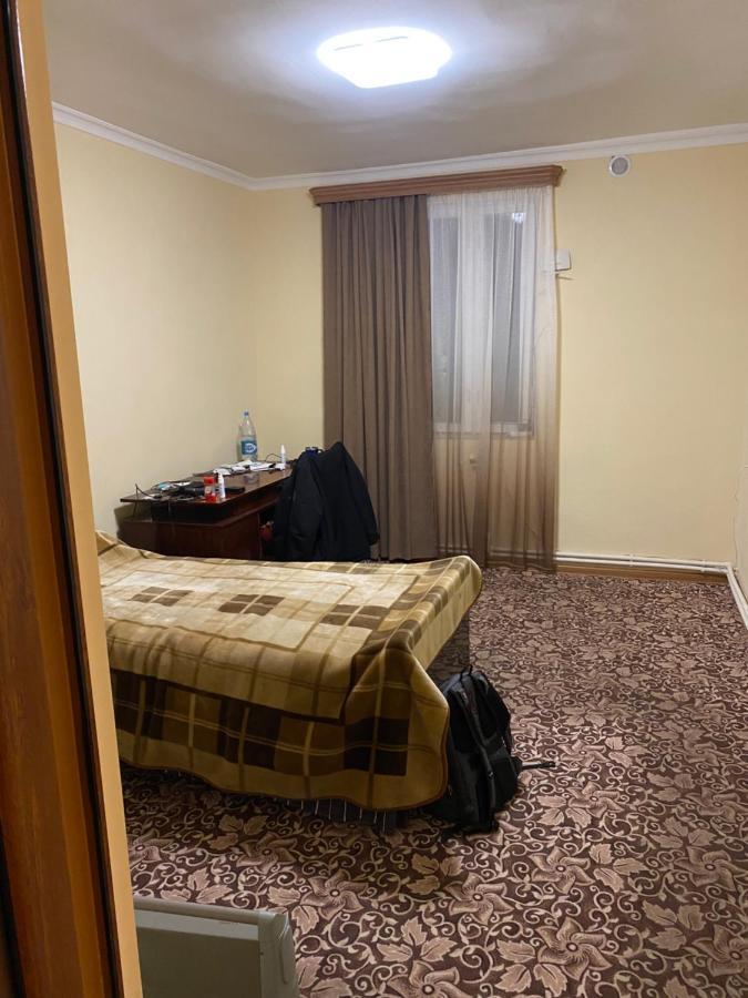 Friend'S House Rooms Near Airport Ghukasavan Εξωτερικό φωτογραφία